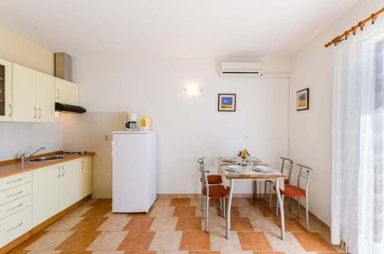 Andelko Appartement Dramalj Buitenkant foto